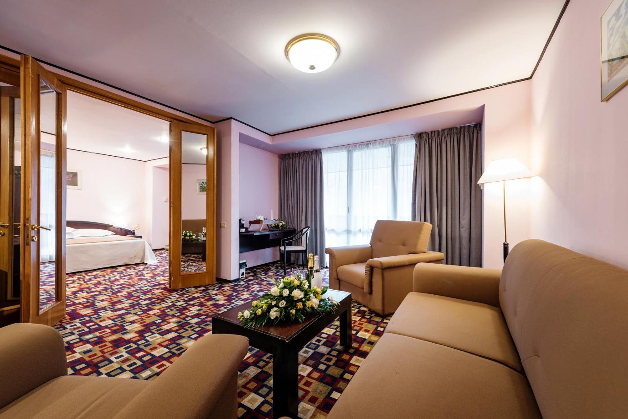 Hotel Mara Sinaia Extérieur photo